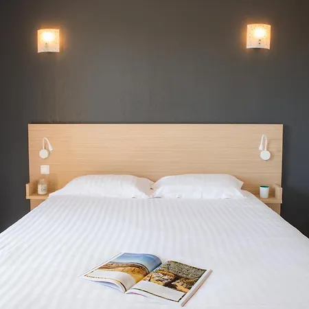 Aparthotel Zenitude Hôtel-résidences La Tour De Mare Fréjus